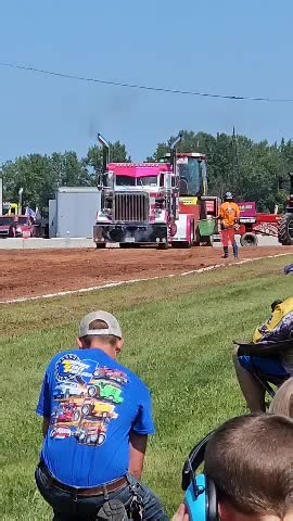 07/20/24 Murray Truck & Tractor Pull, watch till the end, pretty sure we got the wheels off of the ground #largecar #sledpulling #semipulling #outlawpullingseries #359special #359peterbilt #peterbilt359 #359showoff #showoff