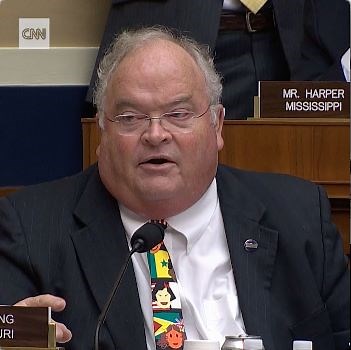 324K views · 3.5K reactions | Watch as Republican Rep. Billy Long shows off his skills as a former auctioneer, drowning out a far-right activist that interrupted a congressional hearing with Twitter CEO Jack Dorsey. https://cnn.it/2MaZz20 | CNN | Facebook