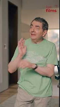 A bee got into Mr. Bean’s pants | Comedy Shorts | Man Vs Bee | Red Films