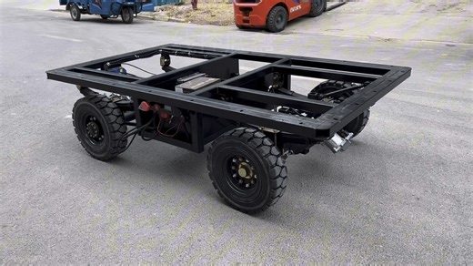 载重型线控底盘1－5吨可根据需求定制，无线遥控CAN协议控制，VCU线控系统，可远程控制，自主研发。适用于各种行业的移动平台。#远程遥控车 #自动驾驶辅助系统_哔哩哔哩_bilibili