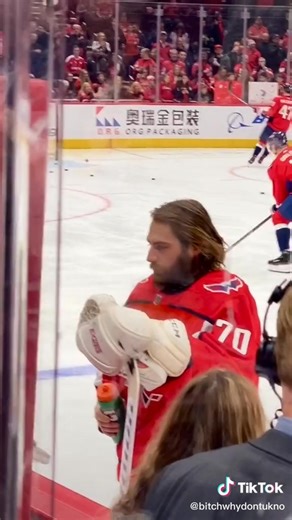 How come Braden Holtby never starred in a shampoo commercial?🧴😁 #ALLCAPS | Washington Capitals Loyal Fans