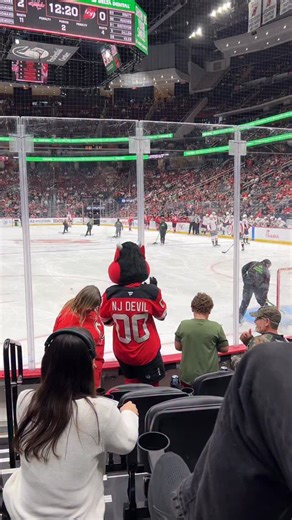 1.8K views · 74 reactions | Trying to keep up with the trends! Who’s excited to visit the aquarium soon? | NJ Devil | Facebook