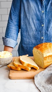 The BEST bread baking tricks you NEED if you’ve got a busy schedule but still want to make bread from scratch! The most annoying thing about baking bread, IMHO, is how LONG it takes from start to finish. Seriously, who has all day to wait for bread to rise twice before baking?? Not this girl 👎🏼 Once I learned these 2 simple tricks, I started making homemade bread for my family again, knowing how little time it would take. Are you ready for it? 🍞 I rise the dough in the fridge overnight AND 🥖