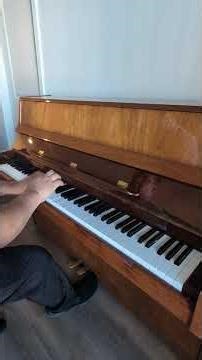 SOLD Piano Samick like new, $980 free delivery Salt lake City