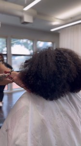 72K views · 563 reactions | hair transformation | salon asmr | hair cutting asmr | curly cut consultation managed by @bellzortiz #curlycut #cuttingcurlyhair #stylistsoftiktok #curlspecialist #layersandcurls #naturallycurlyhair #beforeandaftercurlyhair #fyp #foryou #fyp #viral #hairvideos #foryoupage #hairtoktok #explore #new #tutorial #layers #haircut #hairstyle #hair #haircut #hairtok #longhair #layeredhaircut | Curlvision | Facebook