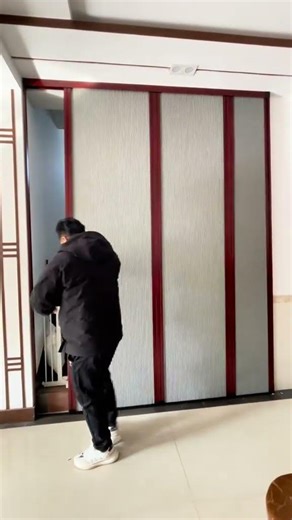 Hidden partition at stairwell, insulated and heat-resistant partition door