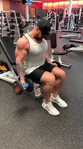 4.8K views · 31 reactions | Learn how Fat Gripz work from IFBB Classic Physique Pro, Chris Bumstead —> www.FatGripz.com | Fat Gripz | Facebook