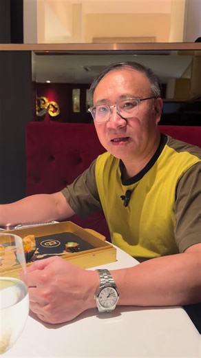 Enjoying Thai Chenin Blanc at R Haan, 2 star Michelin restaurant in Bangkok, Thailand