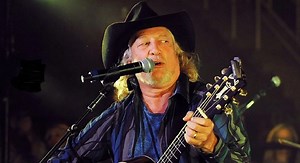 John Anderson Swingin’ (Music Video and Lyrics)