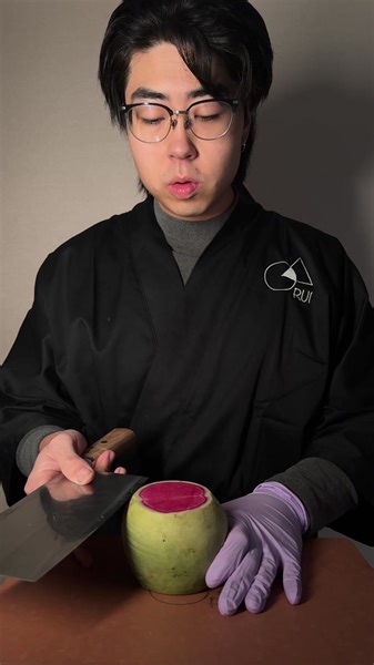 7.5M views · 203K reactions | Rui Chinese Cleaver vs Reddish raythesharpener.com #fyp #knife #knifesharpening #ray #knifesharpener #rui #knives #japaneseknives #kitchenknives | Ray The Sharpener | Facebook