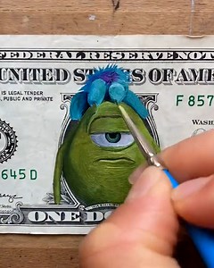 This artist transforms dollar bills with her own creative designs 😅💸 | UNILAD