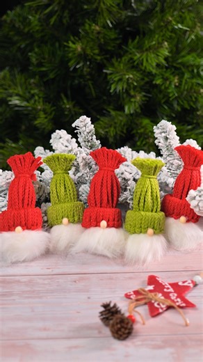 🎅 DIY Christmas Gnomes – Cute Holiday Decor Made in Minutes