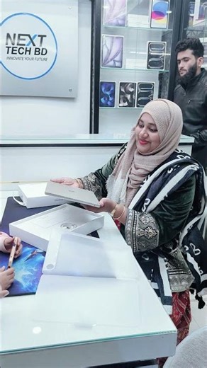 Another Happy Customer! 🤝 Unboxing a Factory Sealed MacBook Air M4 13 inch 16/512GB - Starlight