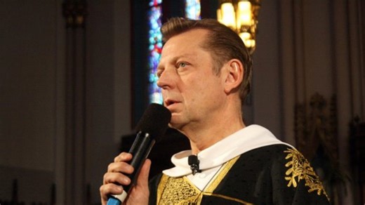 St. Sabina church reverend responds to Saturday's deadly shooting at Sunday Mass