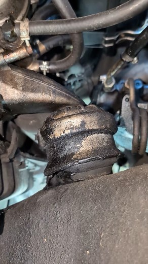 1M views · 11K reactions | Broken and leaky engine mount  #mechanic #repair #mercedesbenz #w124 #classiccar #enginemount #diy | Marius RBE | Facebook