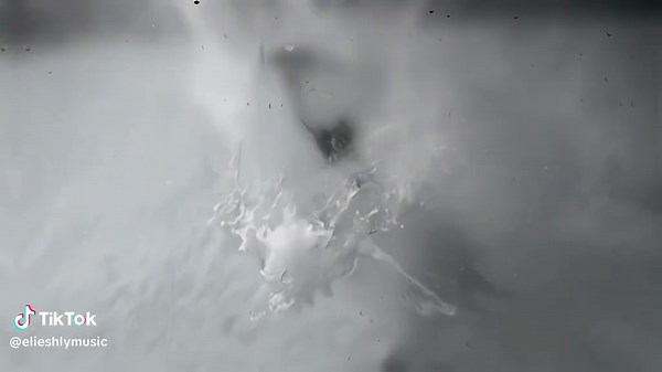 Melhores Músicas para Ouvir na Piscina