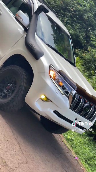 2018 TOYOTA LANDCRUISER PRADO TXL D-4D🔥 🇰🇪 KSH 7.55M 🇰🇪 ✅CASH ✅TRADE IN ✅BANK FINANCE ENGINE Engine Capacity 2800cc DIESEL- Power 184HP- Torque 450NM- Transmission 6-Speed Automatic Transmission- Drive Type Four Wheel Drive- Height Control, Crawl Control ,MTS - Driving Modes Comfort,Eco, Normal, Sport & Sport Plus DRIVER’S FEATURES Multi-Function steering wheel- Keyless engine start- Auto headlights- Rain sensing wipers- Electrical retractable side mirrors- Cruise control- Lane Assist EXTER