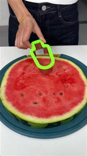 Cool Items! This thing is so useful for cutting watermelons!#creative #gadgests #viral #shorts