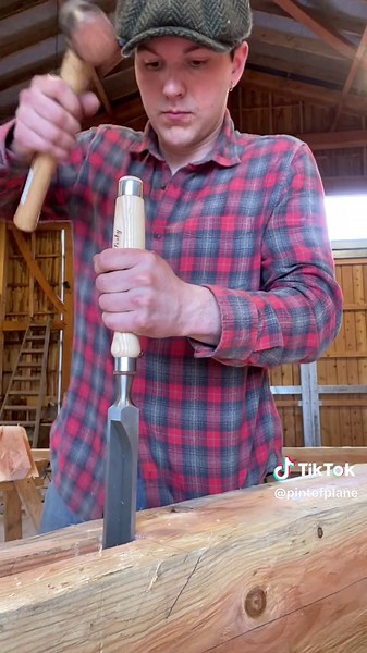Traditional Timber Truss Carpentry: Handcrafted with Expertise