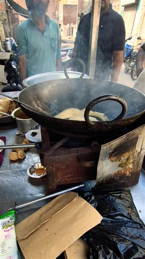 aloo puri recipe #viral #food #indianstreetfood #indiansnacks #aloopuri #trending