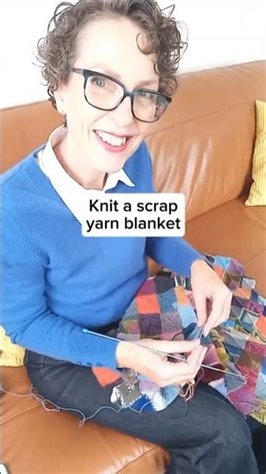 Easy Scrap Yarn Knitting Project: Mitre Square Blanket | Knitting shorts
