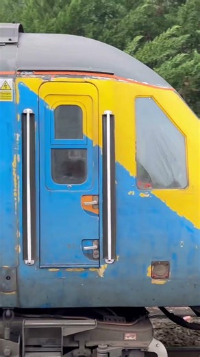 Here they are coming back through Ash after turning around at the signal 23/3/26