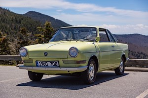 BMW 700 - The car that saved the Company.