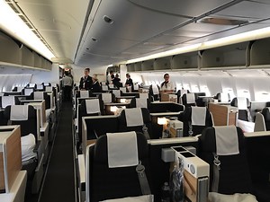 First Impression of SWISS 777-300ER Business Class: Mixed - Live and Let's Fly