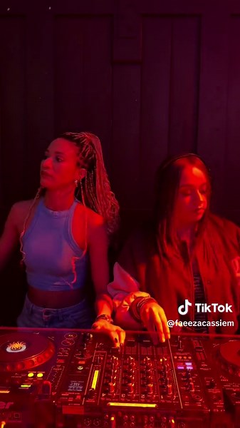 Deep House Music Vibes with Fizz and Shai | Mzansi TikTok