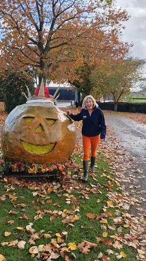 Back by popular demand! 😜 Here is the infamous blooper reel of the boss. Note difficulty with 'Fat Boy Bakes' and 'Pizza Box'... 🤣 | The Pumpkin Patch