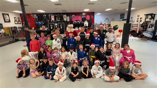 As Christmas Day comes to an end, we’re reminded that Jiu-Jitsu is about showing up, with gratitude, humility, and heart. Just like on the mats, growth happens when we train together, support one another, and stay connected as a team. Today, we’re thankful for every student, every family, and every friendship built at Championship MMA. Let’s carry that Christmas spirit forward. 🥋 Open Mat Tomorrow!!! 📅 Friday, December 26 ⏰ 11:30 AM Bring a friend, share the mats, and keep the momentum going t