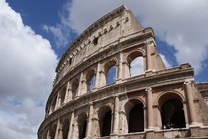 Colisée à Rome : Amphitéâtre emblématique de l'antiquité romaine
