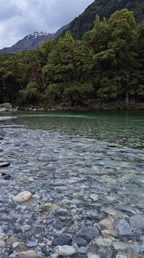 Snow-melt water #newzealand #hiking #milfordtrack #nzmustdo #explore ‪@purenewzealand‬#travel