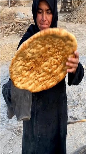 Village Woman Baking Bread in a Clay Oven | 🔥You Won’t Believe This Traditional Technique!