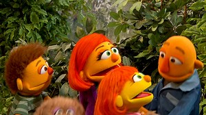 Families come in all shapes and sizes, and on #InternationalDayofFamilies, we celebrate them all! From playing soccer together to going for a walk or sharing a story, family time is time well spent. As Julia and her family sing, “I love my family!” | Sesame Workshop