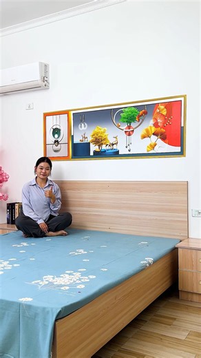 Boring Bedroom Wall? 😍 This Simple Decor Changes EVERYTHING! ✨ #Shorts