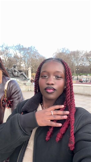 Exploring Buckingham Palace: A London Landmark