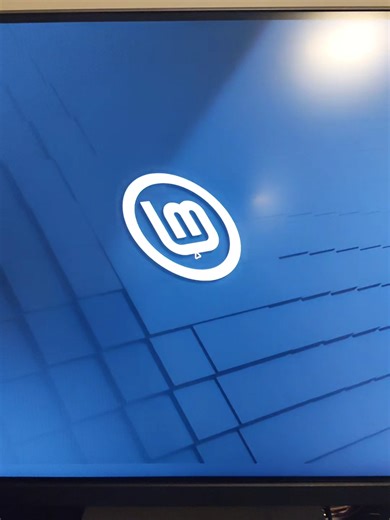 Reinstalling Linux Mint: A Fun Guide