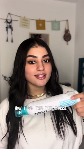 How to Use Hair Mousse for Sleek Hairstyles | Mimi's Guide