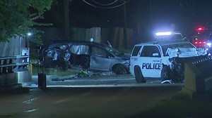 2 children, officer airlifted to hospital after major crash in Baytown, police say