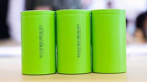 BAK Battery Unveils First Chinese 4680 Battery Cells