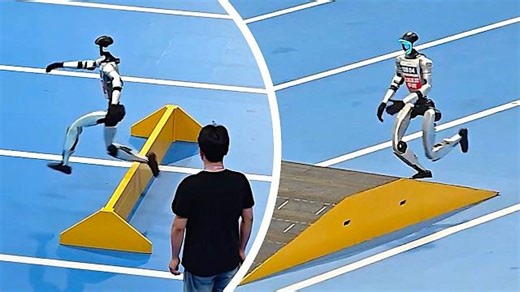 Humanoid robot conquers obstacle course at world robot games in Beijing