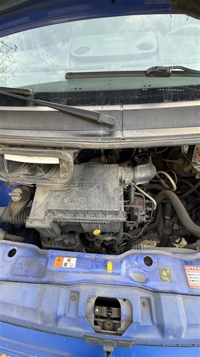 Ford Transit ✅Výměna oleje a filtrů Neváhejte, kontaktujte nás! #cz #servis #servisaut #autoservis #kontrolavozidel #stk #emise #mobilniservis #oleje #filtry #brzdy #podvozek #elektroauto #diagnostika #volkswagen #skoda #bmw #ford #opel #suzuki #mercedes #citroen #peugeot #fiat #volvo #audi #sluzba #hobby #praha #auto | Budyauto | Facebook