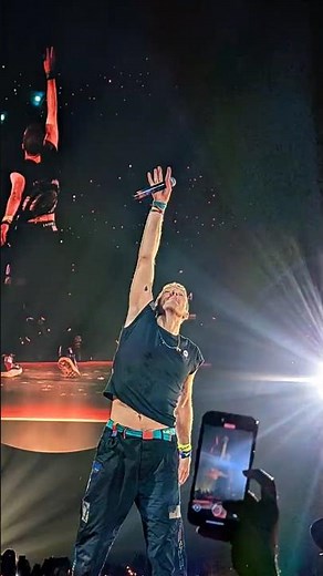 Coldplay’s BIGGEST Concert Ever 🌍 | Epic Live Moments!