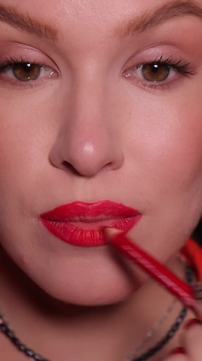 Expert Lip Liner Application Tips for Flawless Lips