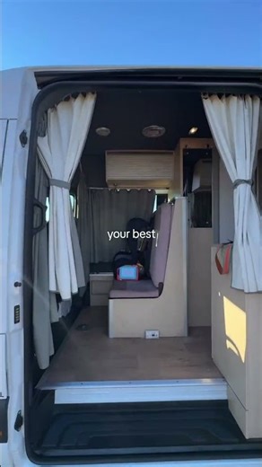Bringing your good boy with you on the road?! Yes please.