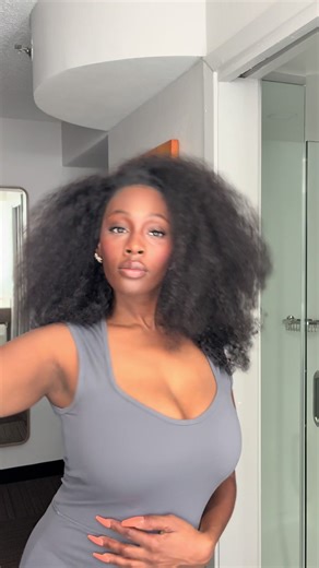 18-Inch Kinky Curly Half Wig Review and Styling Tips