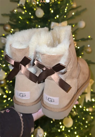 I have an @UGG® obsession & I’m ok with that! 🤎🧸 #uggs #christmasgifts #minibaileybow #coquette #girlygirl