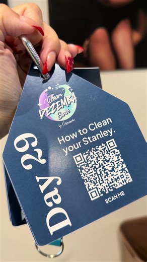 We are almost at the end of December can you believe it! Today is day 29 on the @Cleanipedia SA advent calendar