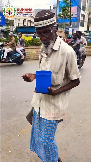 Feeding Poor people 🙏💯 Poor helping video | Gareeb help video | Giving food to poor people #shorts